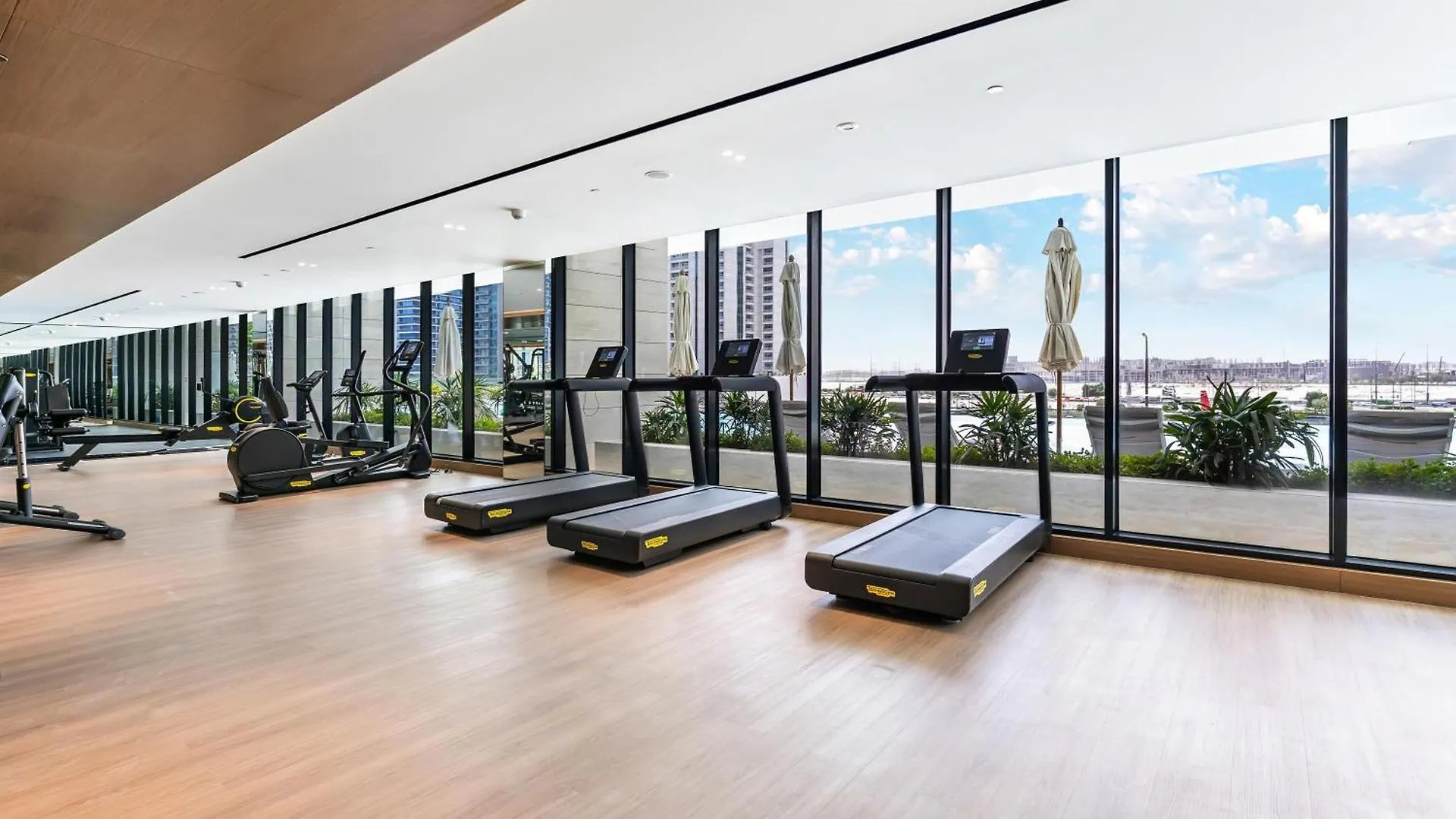 Apartment Fam Living Trillionaire Residences Premium Studio With Private Jacuzzi And Canal View Dubai